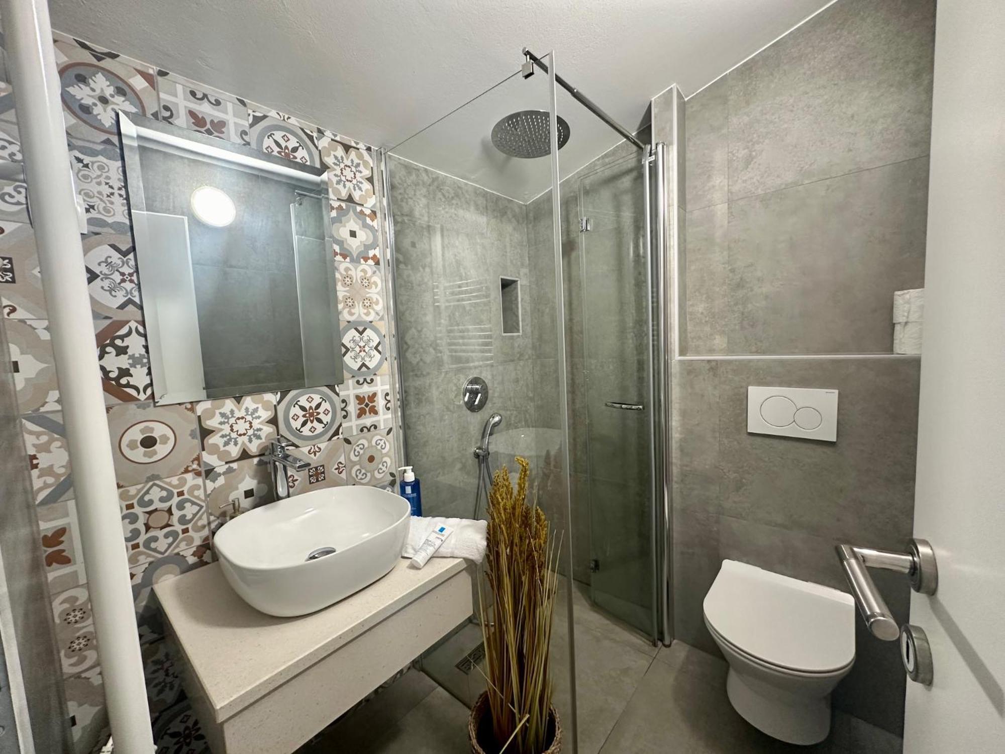 Apartments & Villa Tisno Обровац Экстерьер фото